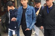 男明星娱乐圈吃瓜事件,揭秘男明星神秘吃瓜事件